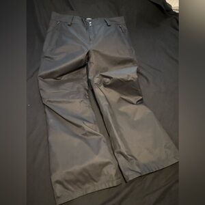 The North Face woman’s ski/snow pants